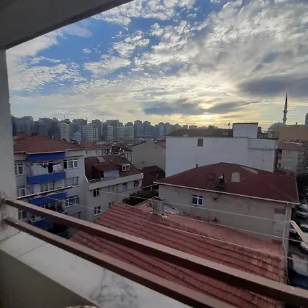 Pensión Konar House 3*